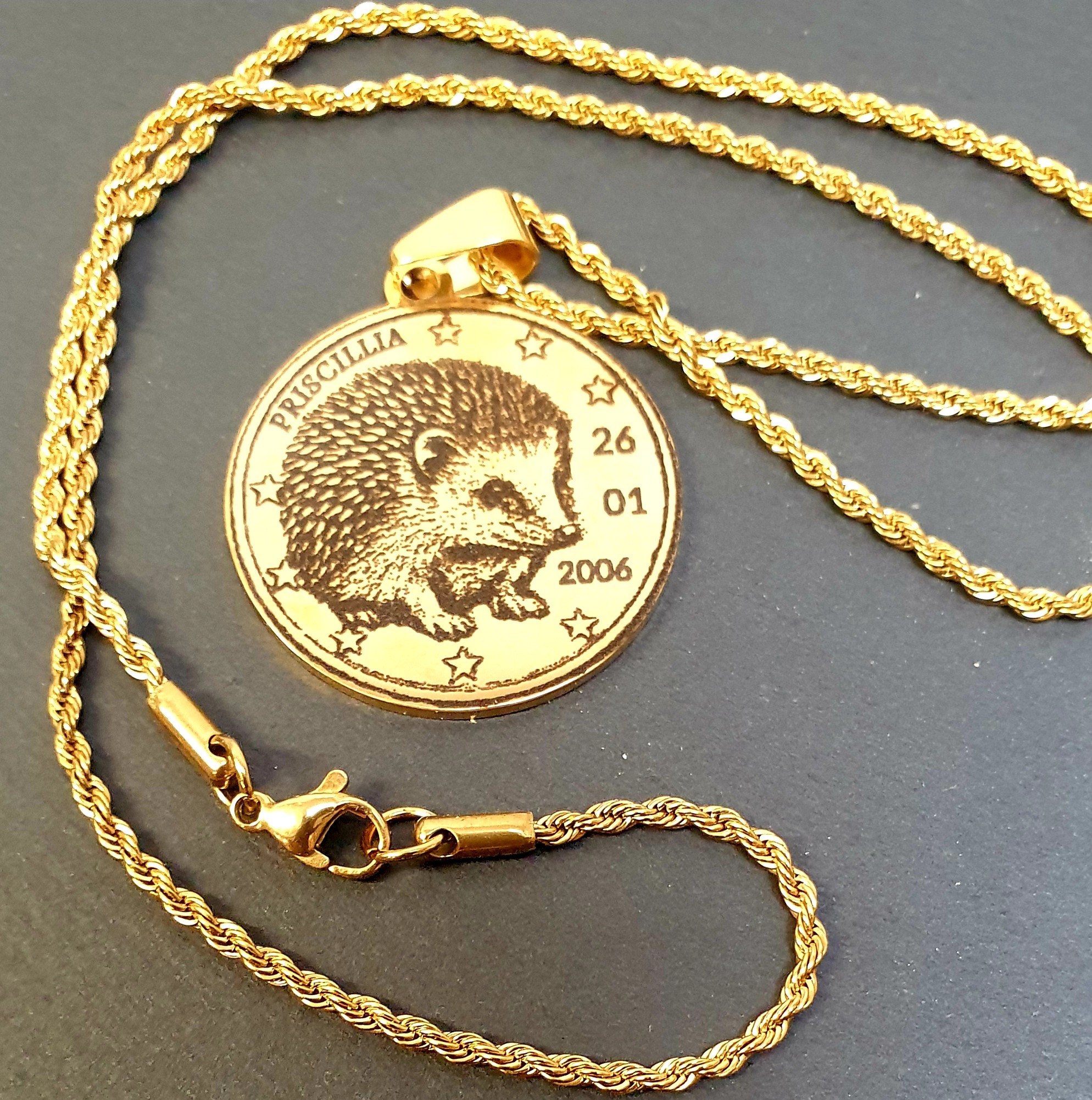 pendentif niglo date prenoms