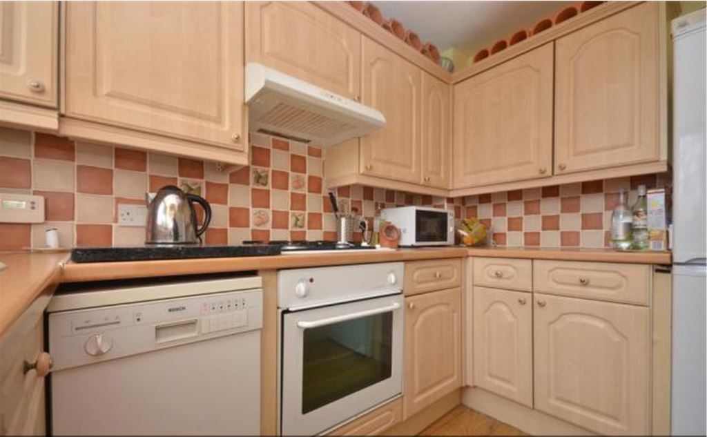buy-to-let tangmere kitchen