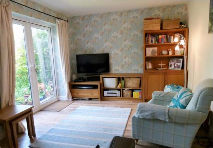 fishbourne buy-to-let lounge