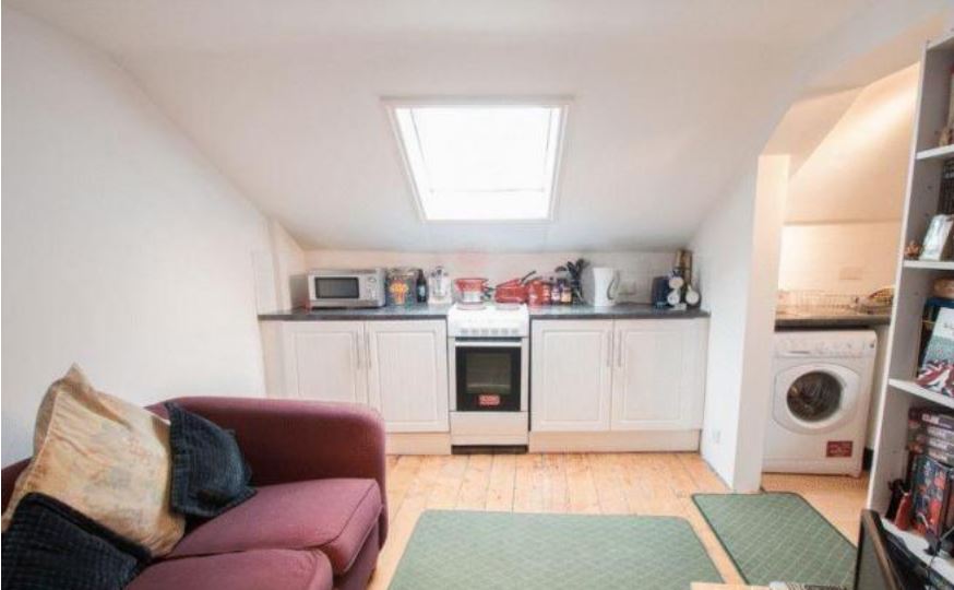 Chichester buy to let lounge
