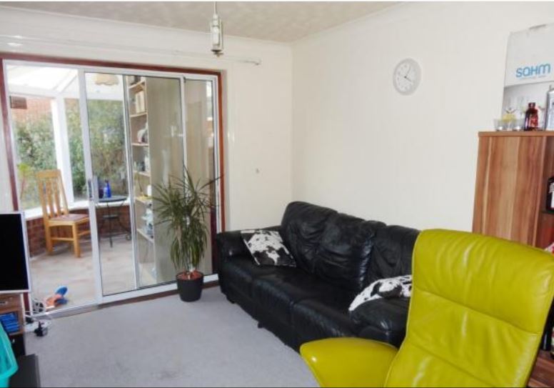 chichester buy to let of the week lounge