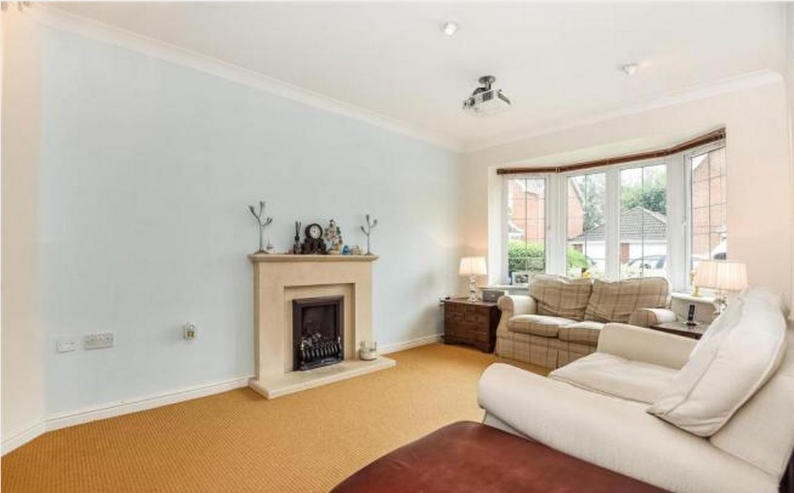 buy to let tangmere lounge