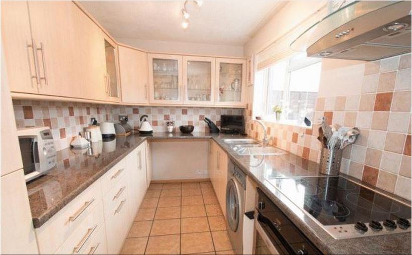 buy-to-let chichester kitchen