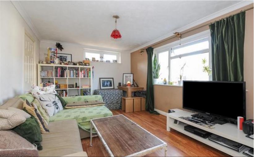 chichester buytolet lounge