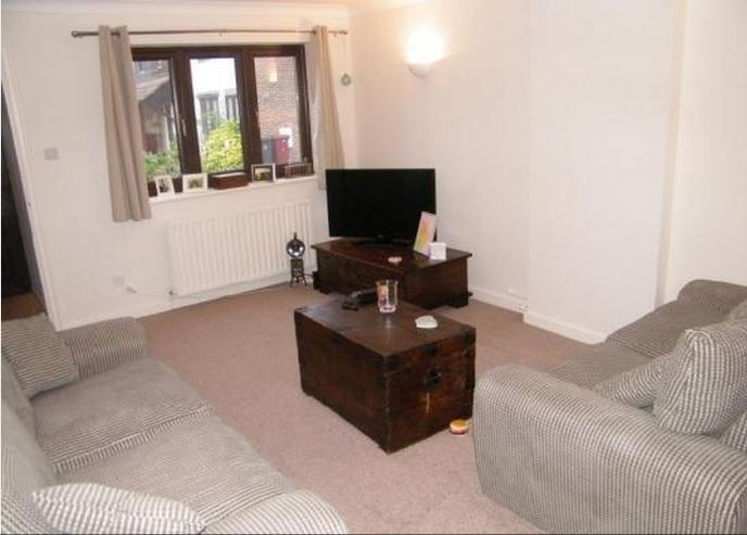 buy-to-let tangmere lounge