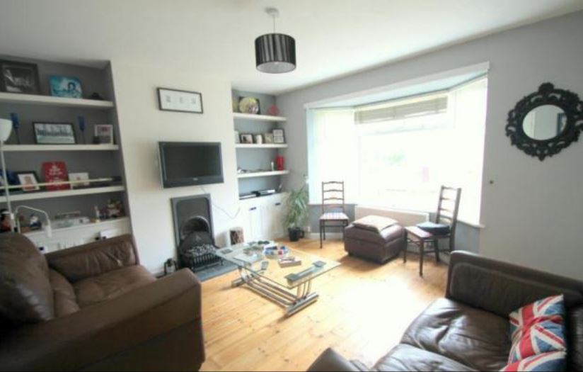 chichester but to let deal of the week lounge
