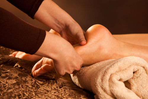 Massage Crâne / ou pieds Kansu (bol) / ou Karna pooranam