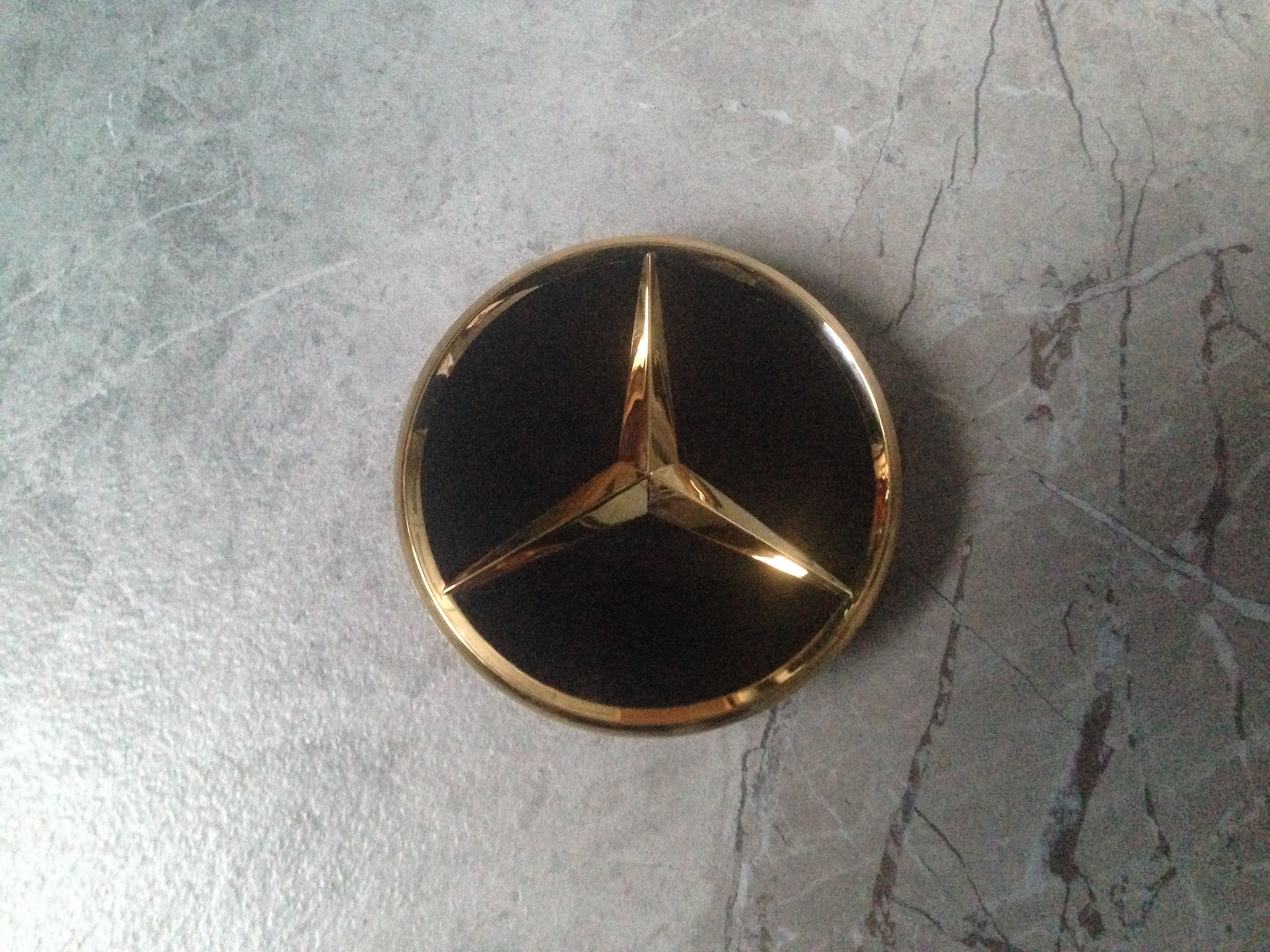 Mercedes Nabenkappen Schwarz/Gold