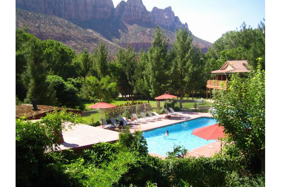 Zion national park utah Cliffrose Lodge