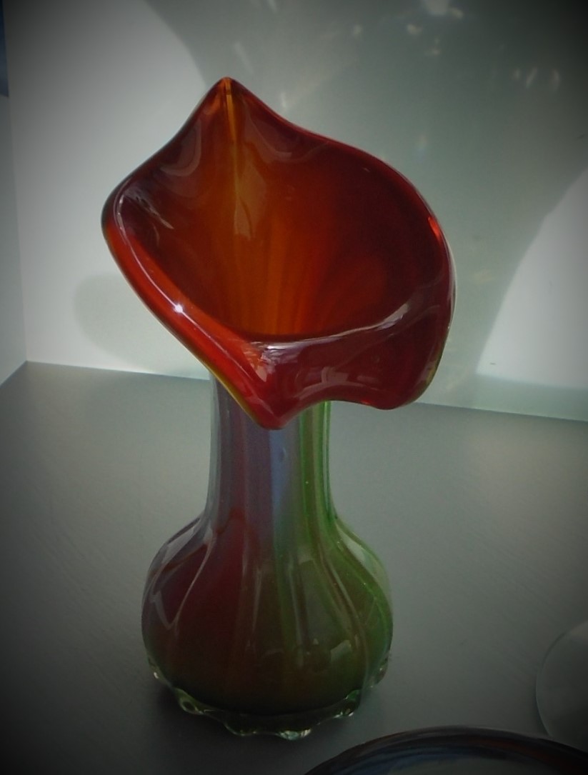 An attractive vintage Jack in a Pulpit Murano Glass Vase.