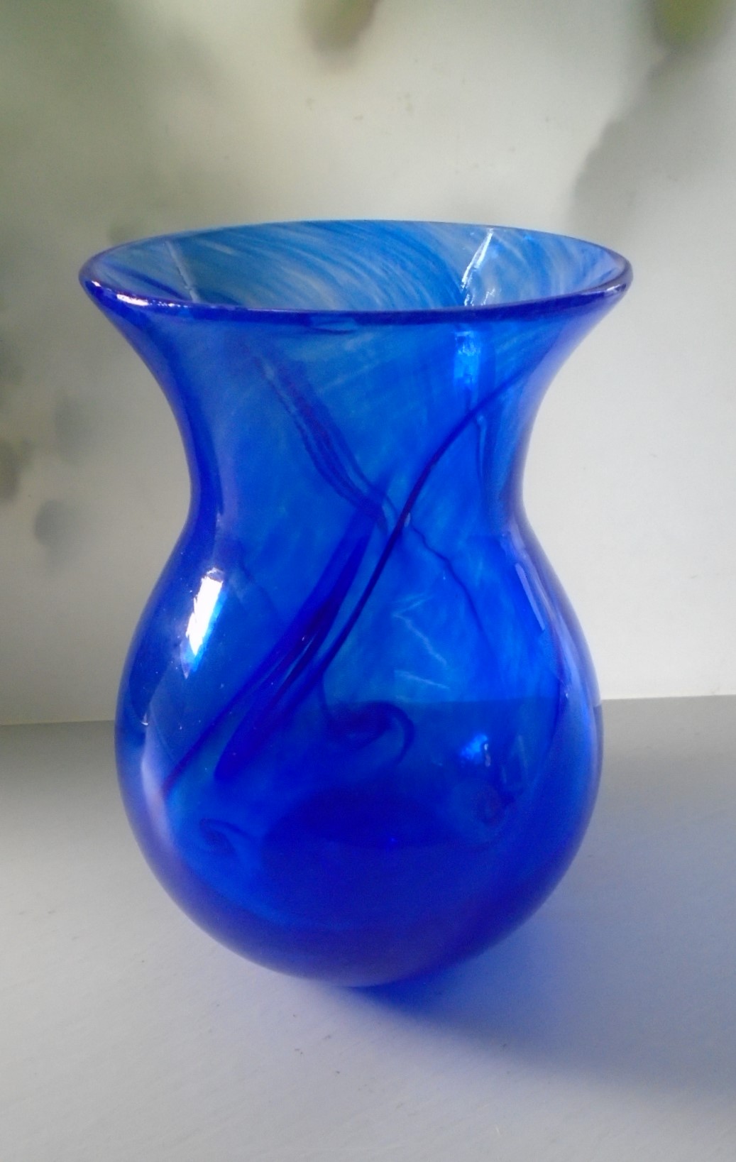Gorgeous Dartington Studio Blue Crystal Glass Vase.
