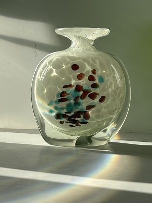 Pretty vintage Mdina Glass Vase. I