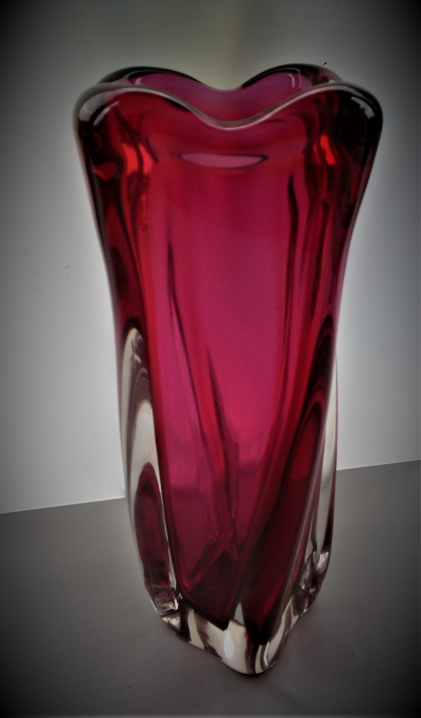 Stunning example of what I believe to be a VINTAGE CZECH GLASS VASE with a stylish twist within its body shape