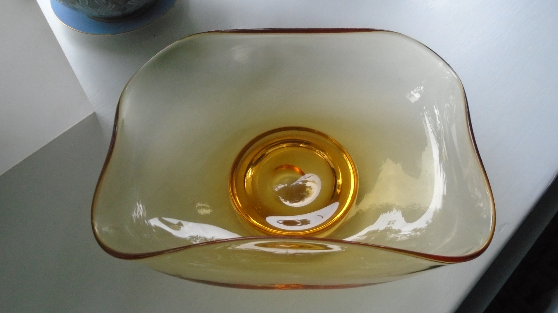 40s Vintage WHITEFRIARS designed James Hogan Amber glass bowl Pattern No 9169.