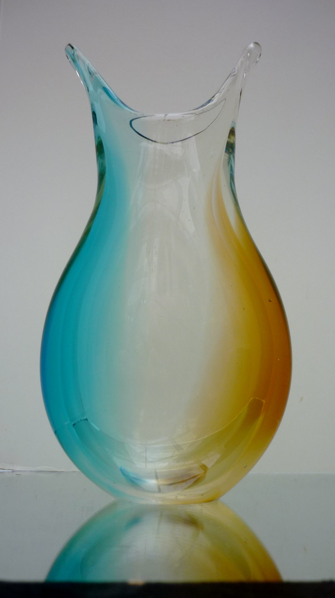 A stunning piece of Murano Glass made in the style of Flavio Polis’ sommerso glassware. 
