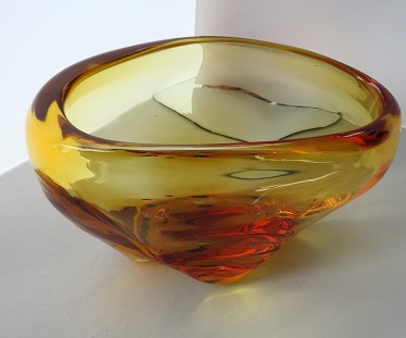 Fine example of a piece of 40s Whitefriars Glass in what is described as a LOBED VASE CATALOGUE NO. 9250 in Golden Amber and designed by James Hogan sometime before 1946. 