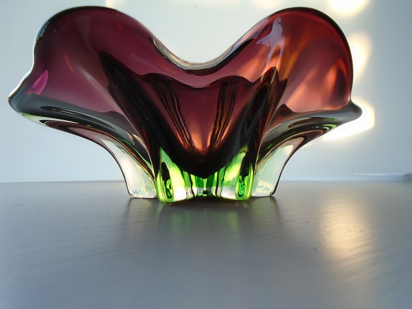Stylish  example of Mid Century Modern Glass in the form of a small Amethyst and Green Murano Organic Glass Bowl