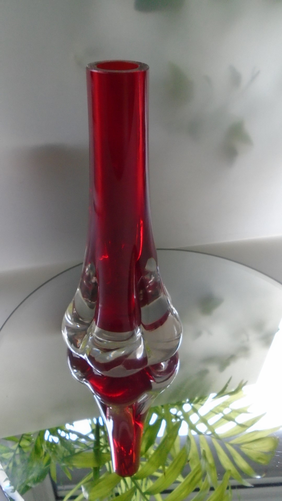 Good condition 60s Vintage 7ins tall Whitefriars Geoffrey Baxter Ruby Elephant Foot Vase.