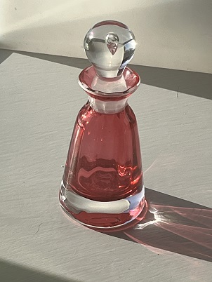 Dartington Cranberry glass stoppered perfume bottle