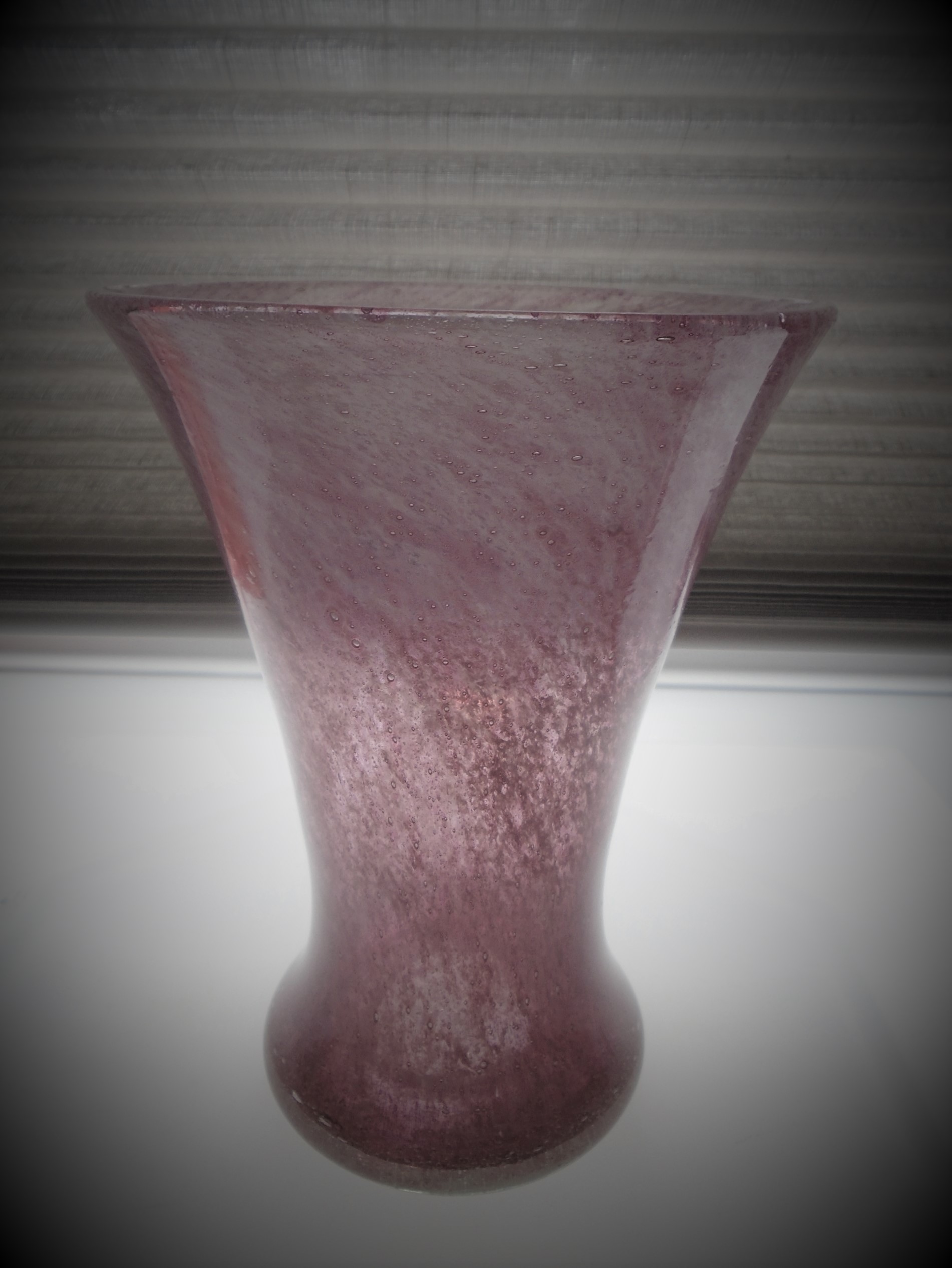 Fine example of a vintage 30s Nazeing Pink Mottled Glass Vase.