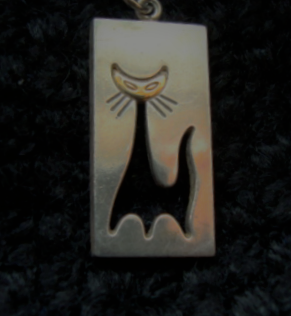 Kupittaan Kulta Finnish silver pussy cat pendant. 