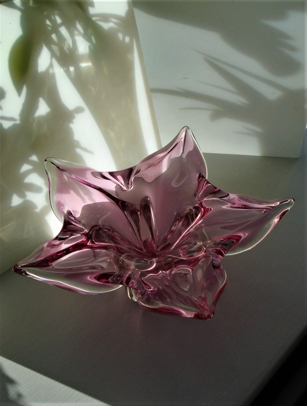  Stunning heavy Vintage Murano 5 Pointed Star shaped Pink Glass Bowl . 