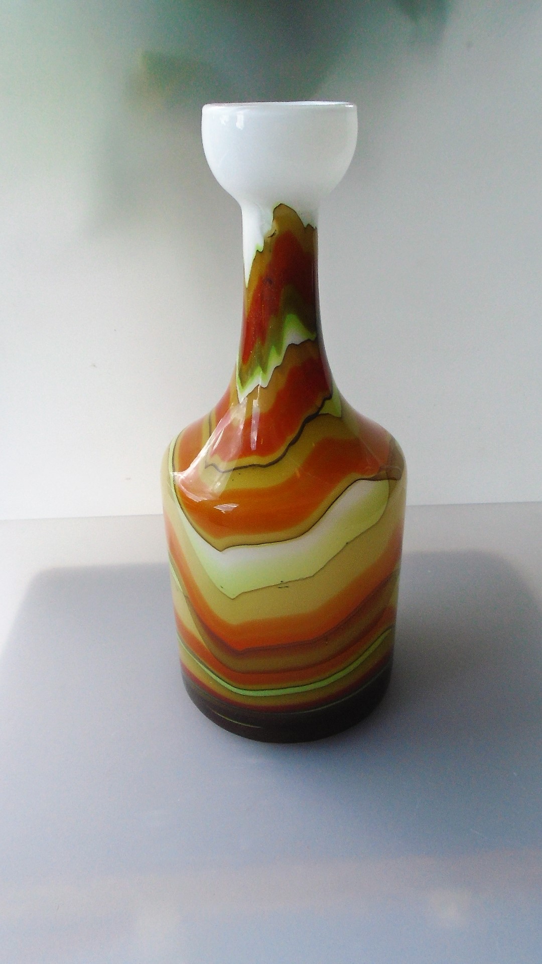 Lovely vintage Italian Opaline Marbled Pattern Glass Vase