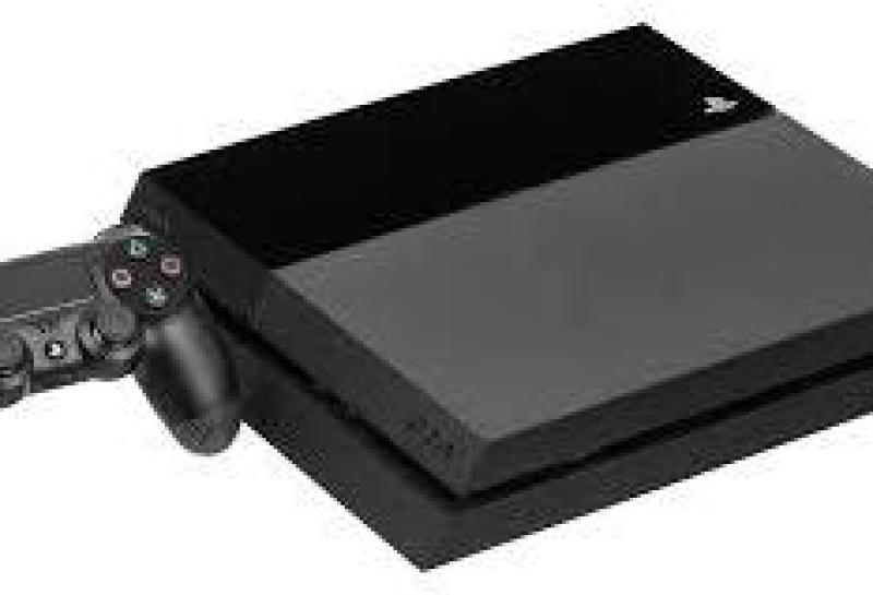 PS4 500GB zum Preis 110,00€ mit Versand. Akzeptabler gebrauchter zustand am Gehäuse. 